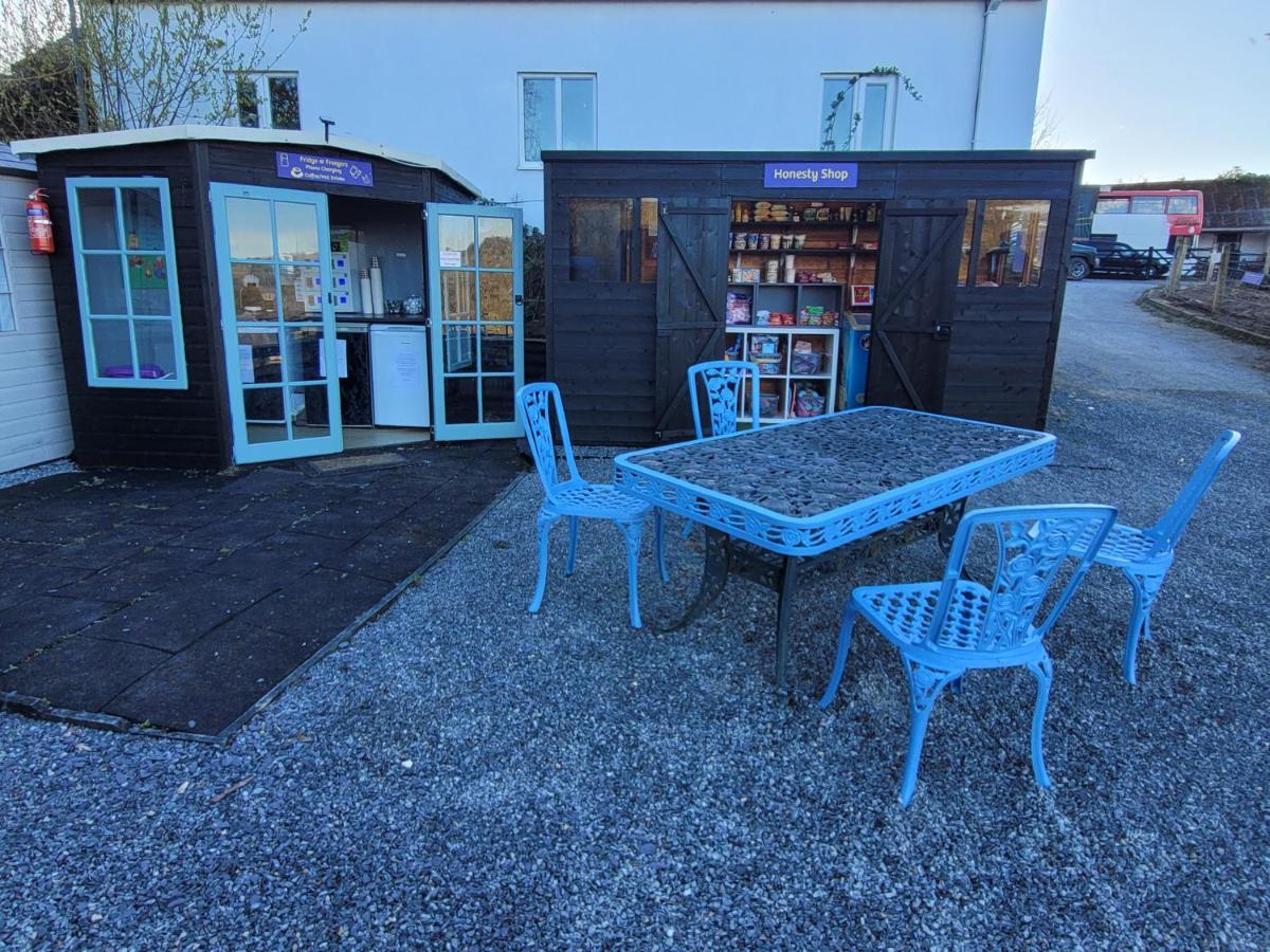 1 Glamping Tent With Kitchen & Electric On Small Family Campsite, No Bedding Supplied Narberth Exteriör bild