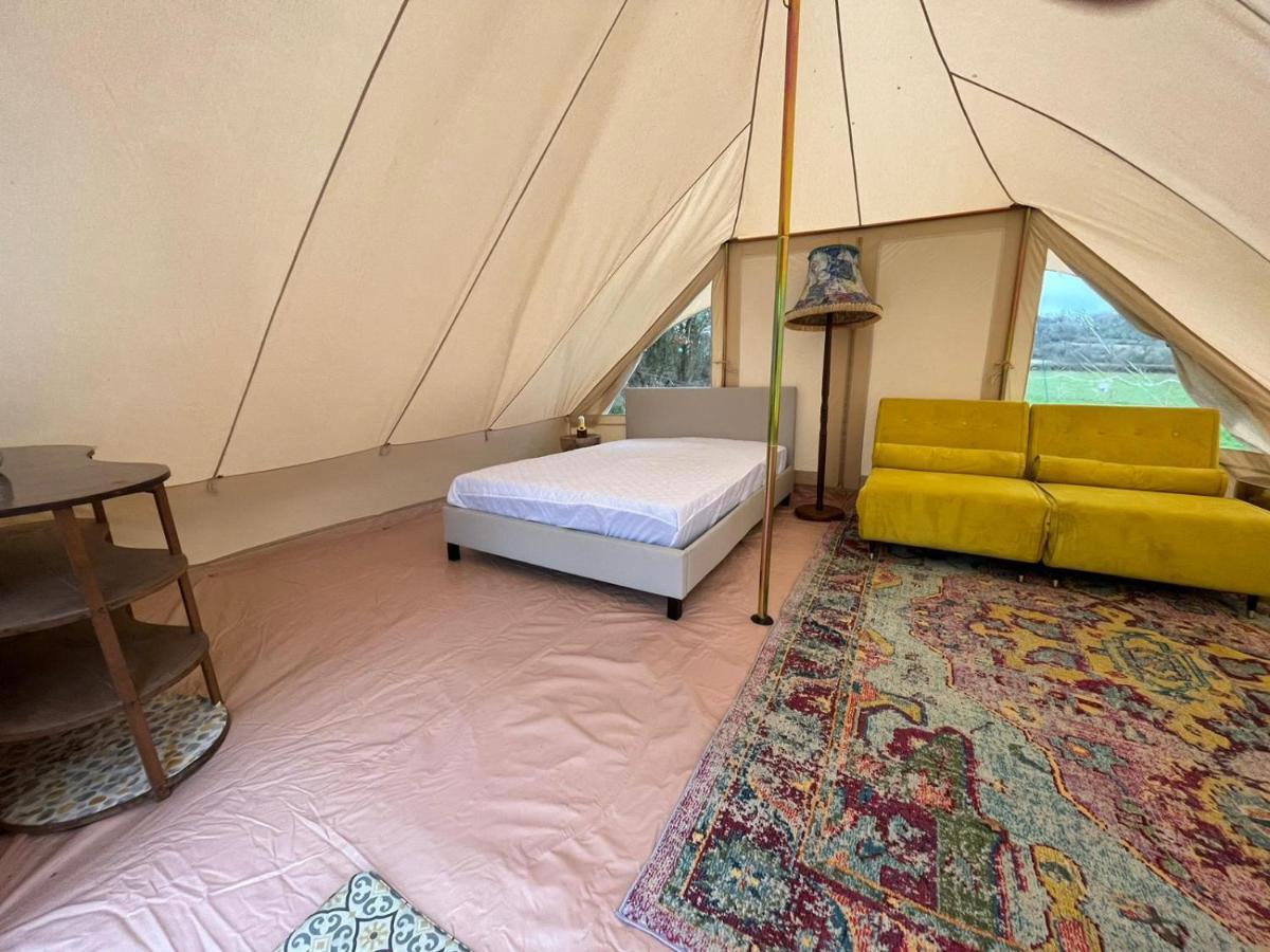 1 Glamping Tent With Kitchen & Electric On Small Family Campsite, No Bedding Supplied Narberth Exteriör bild
